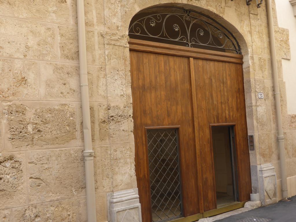 Appartamento In Palazzo Lampedusa Palermo Exterior photo