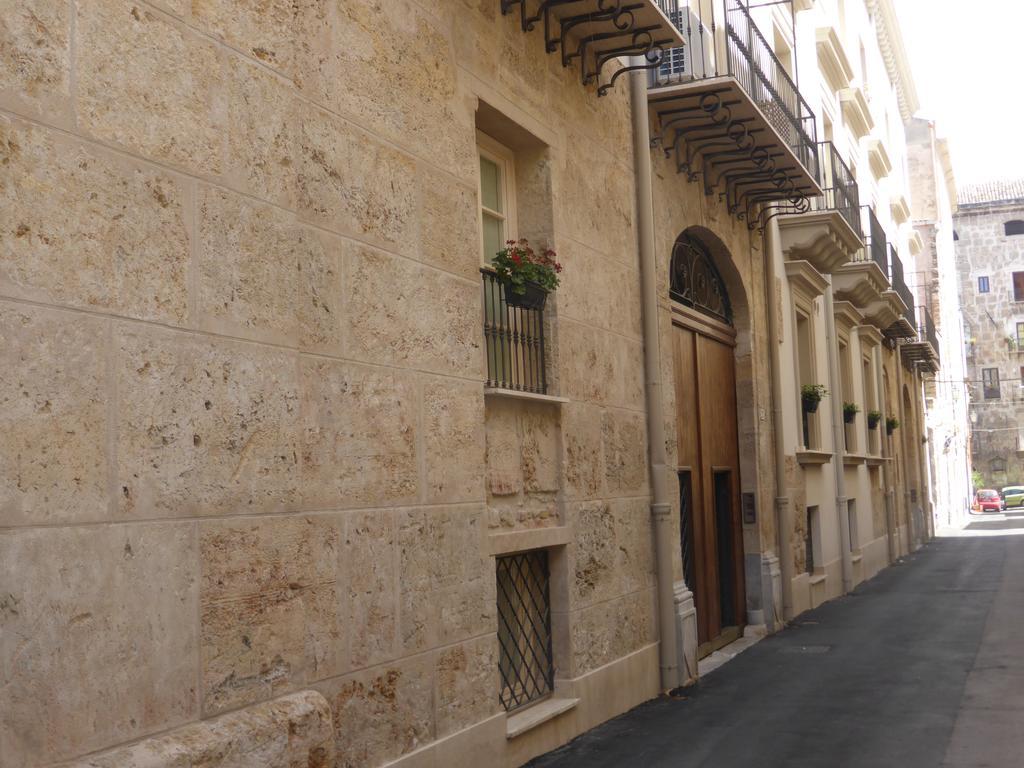 Appartamento In Palazzo Lampedusa Palermo Exterior photo
